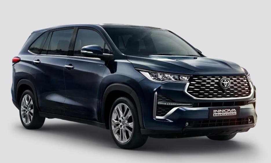 Toyota Innova Hycross