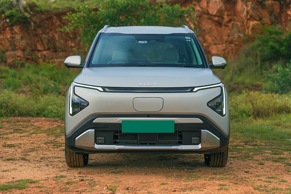 Kia Carens Clavis EV X-Line ER 6Str - Image 4