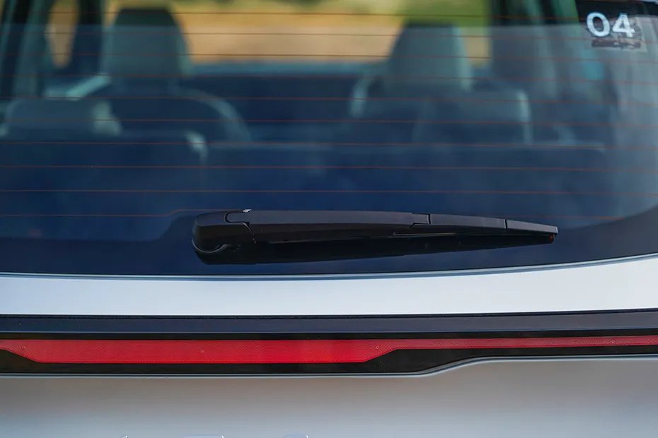 Kia Carens Clavis EV X-Line ER 6Str - Image 36