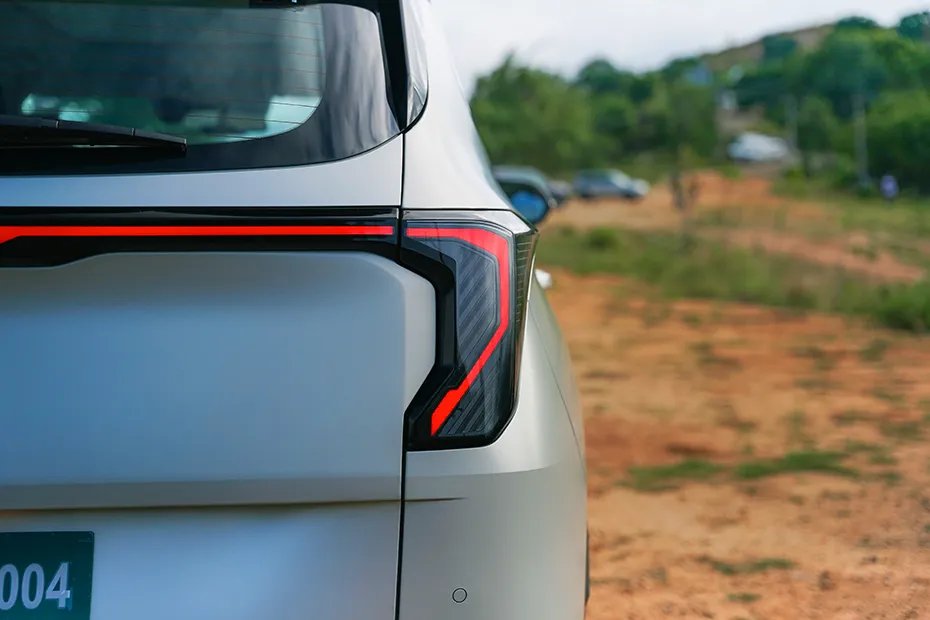 Kia Carens Clavis EV X-Line ER 6Str - Image 40