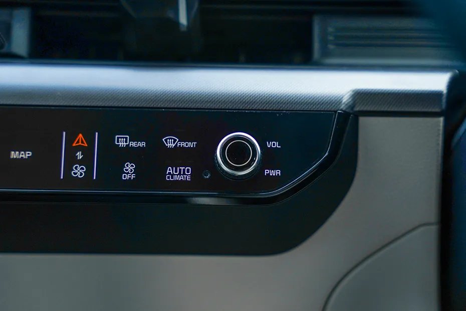 Kia Carens Clavis EV X-Line ER 6Str - Image 70